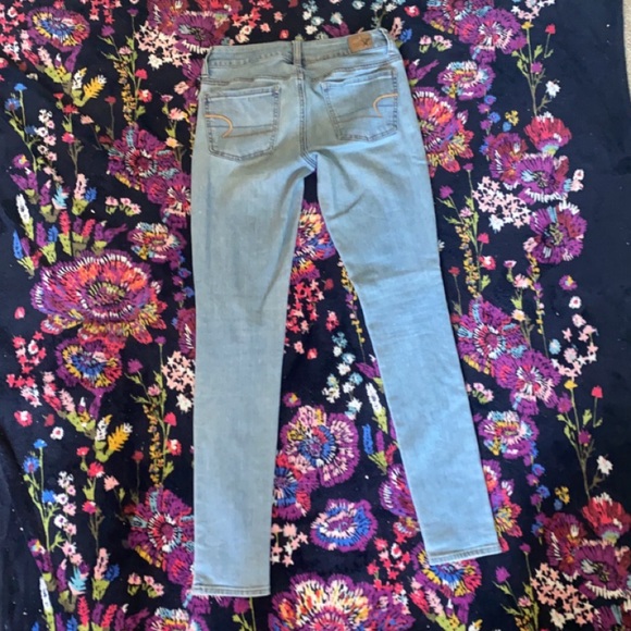 American Eagle Light Wash Jeggings - Picture 3 of 4